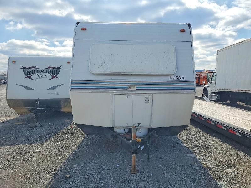 2003 Hy-Line 35-Camper