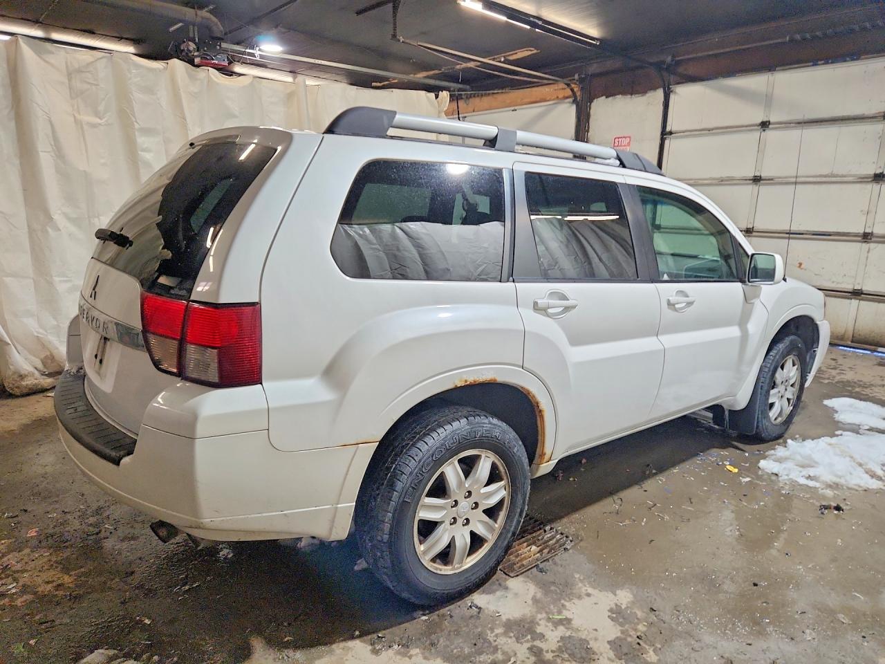 2011 Mitsubishi Endeavor ls