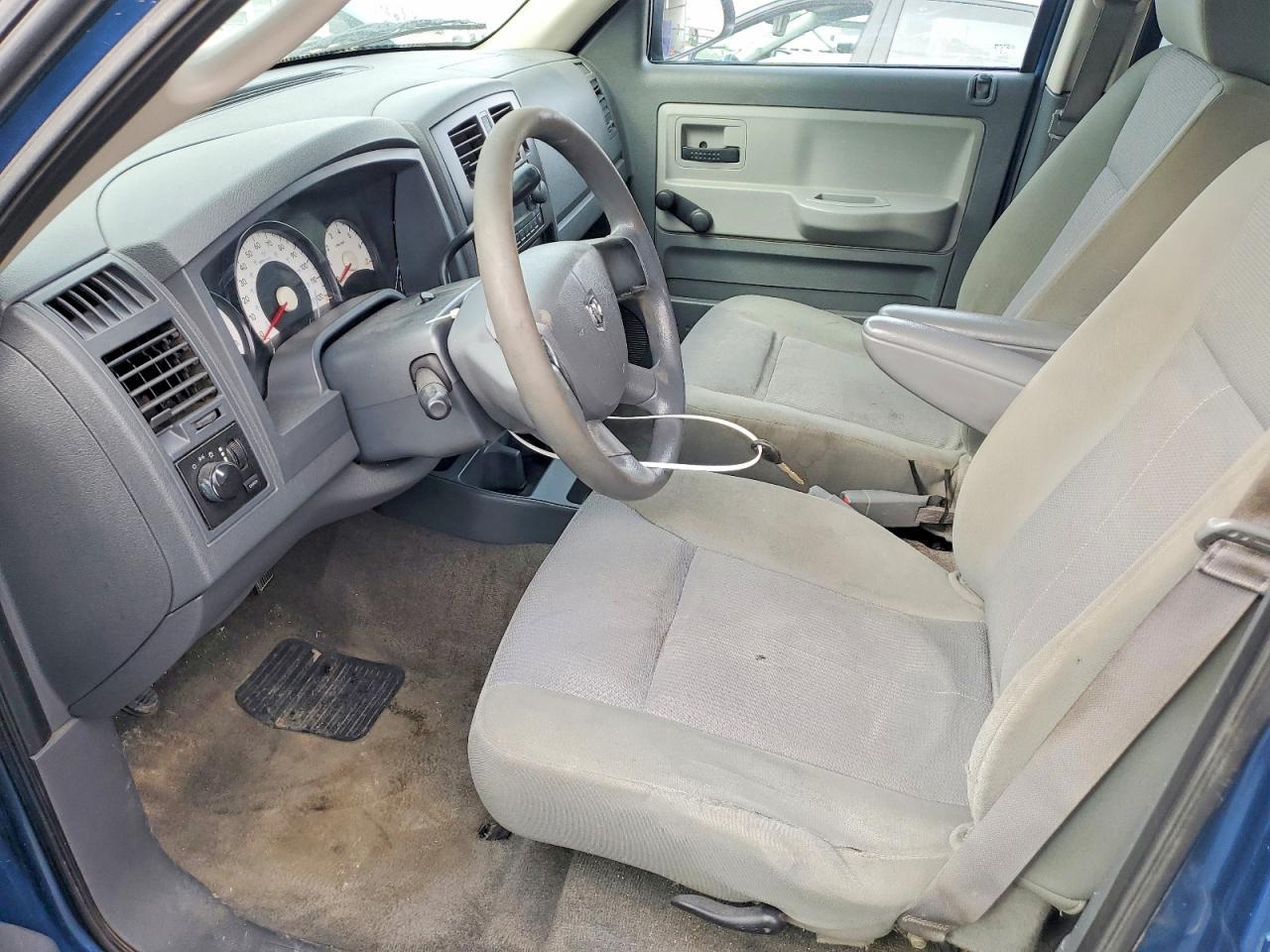 2006 Dodge Dakota Quattro