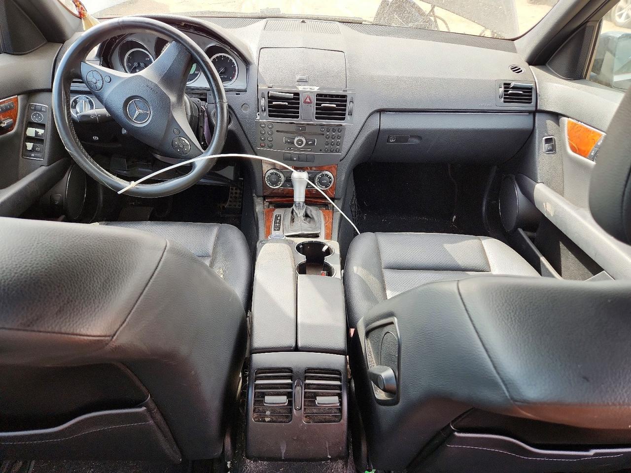 2011 Mercedes-Benz C300