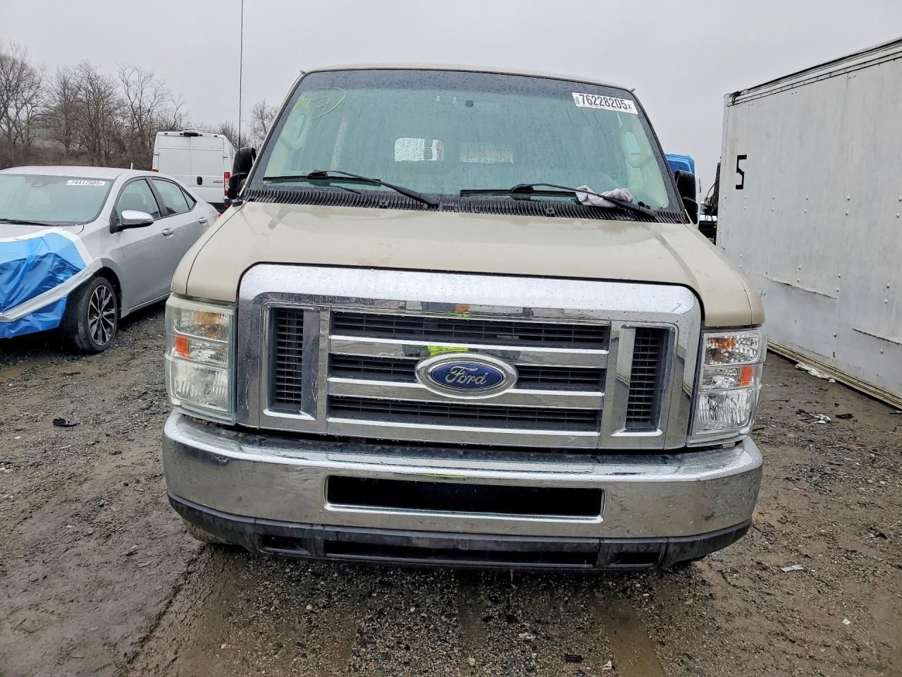 2011 Ford Econoline E350 Super Duty Wagon