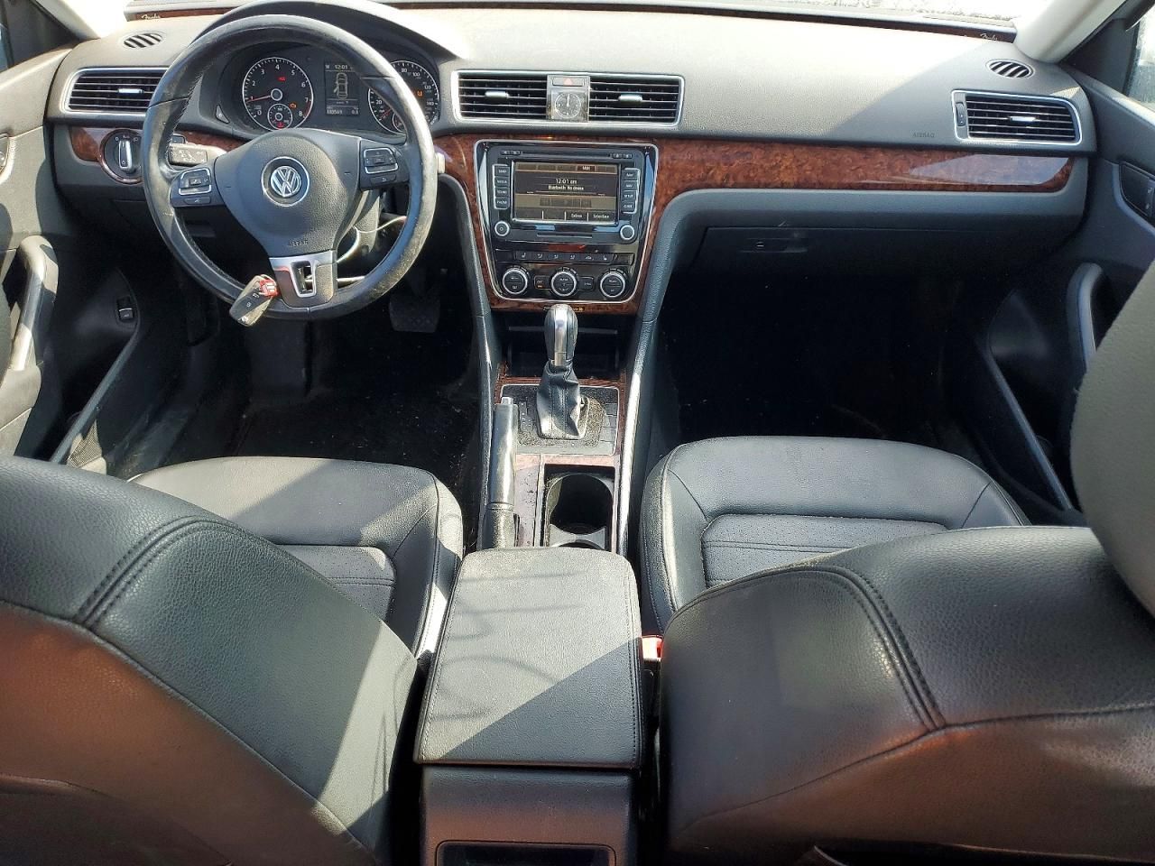 2012 Volkswagen Passat sel