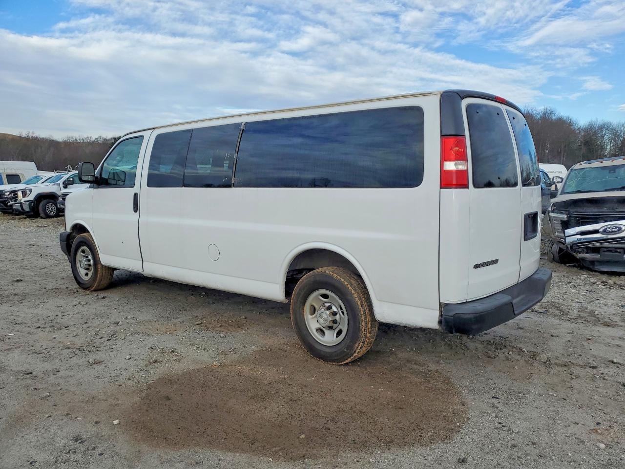 2017 Chevrolet Express G3500 LS
