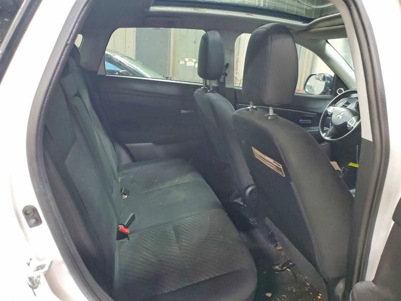 2013 Mitsubishi Outlander Sport se