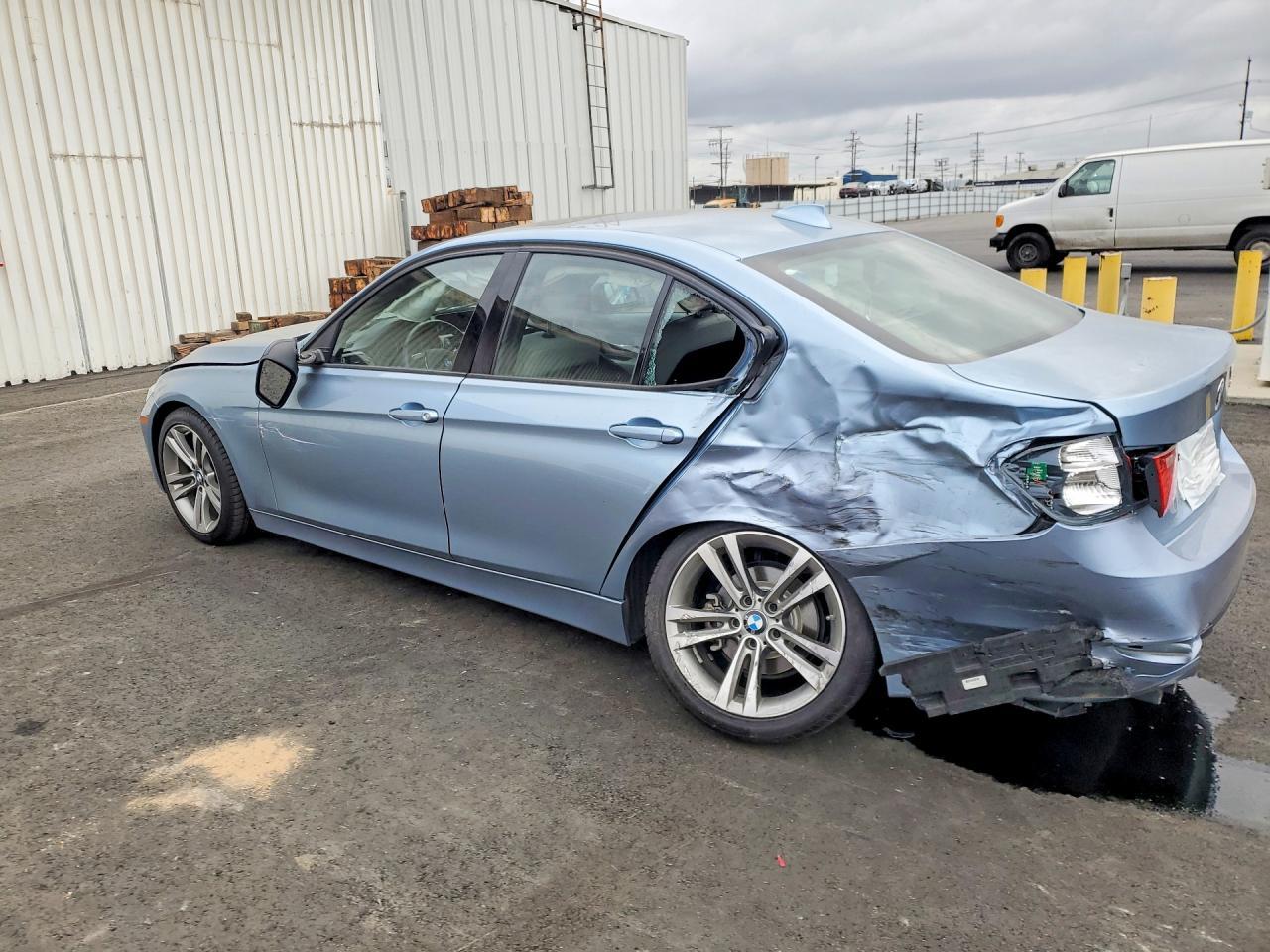 2013 BMW 328 i