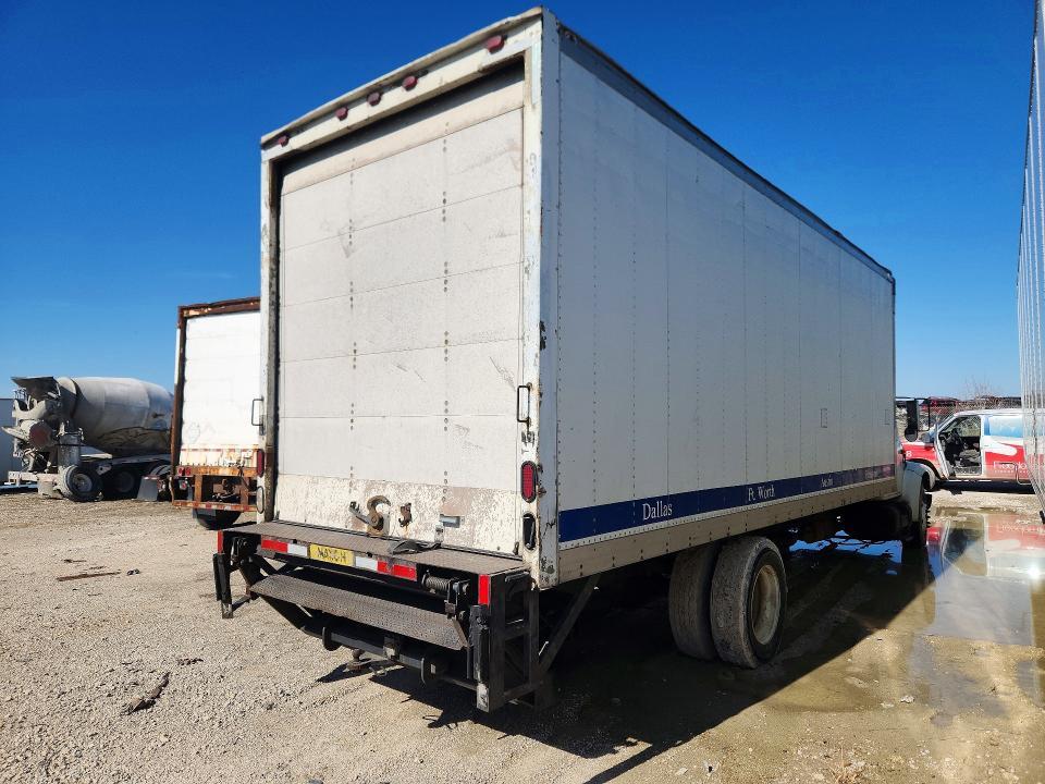 2000 International 4700 box Truck