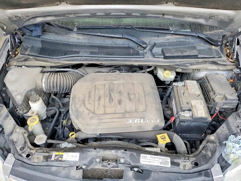 2016 Chrysler Town & Country Touring