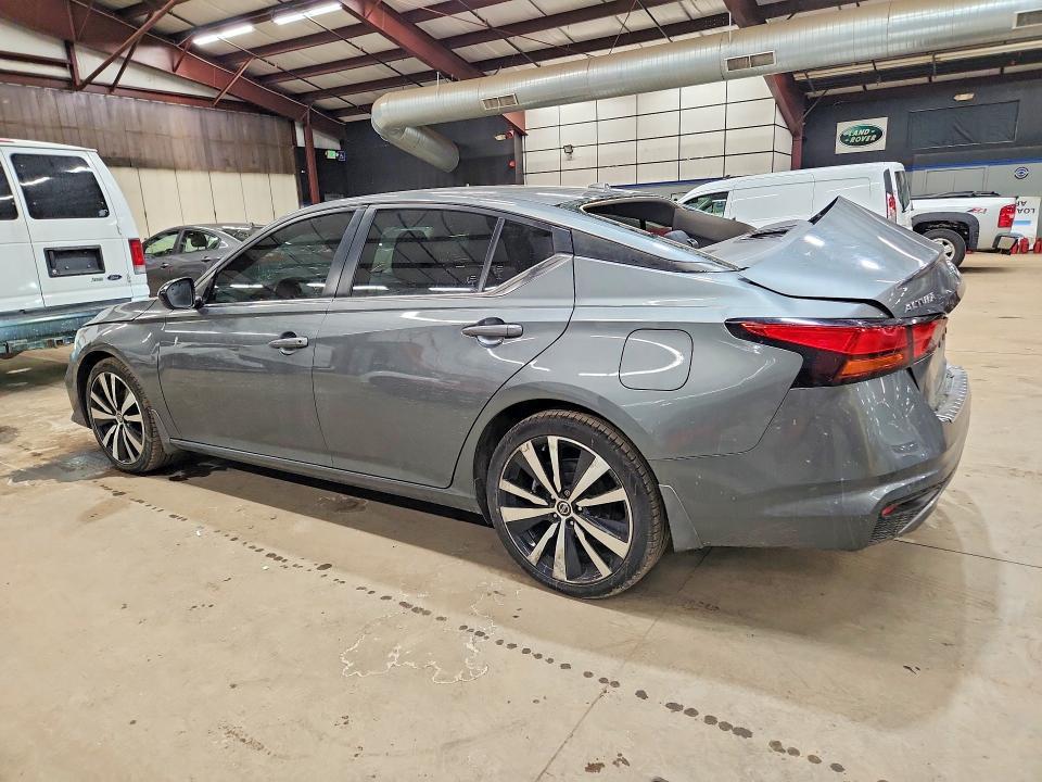 2020 Niss Altima 2.5 sr