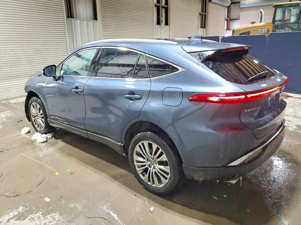 2023 Toyota Venza le