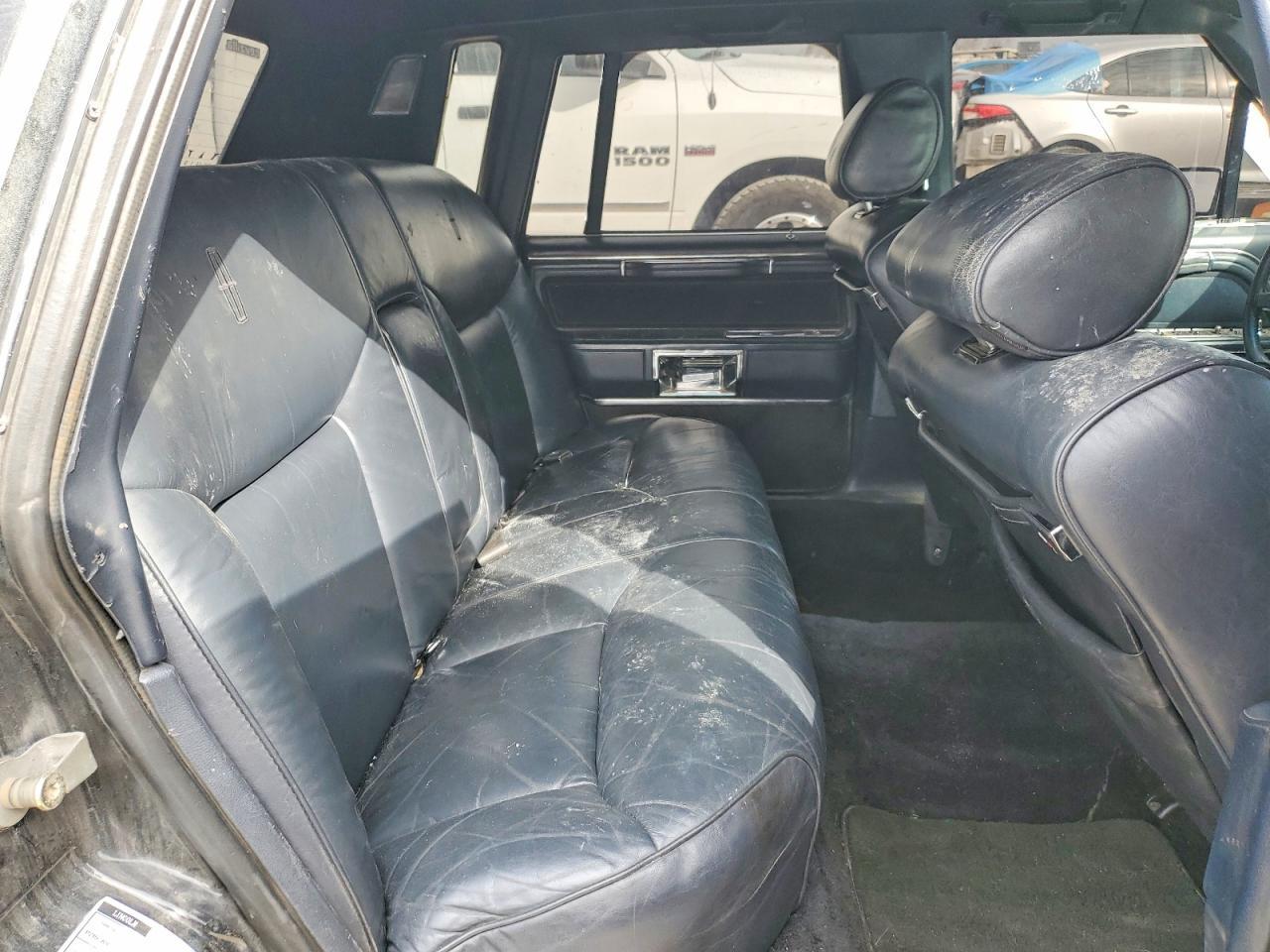 1988 Lincoln Town car Signature