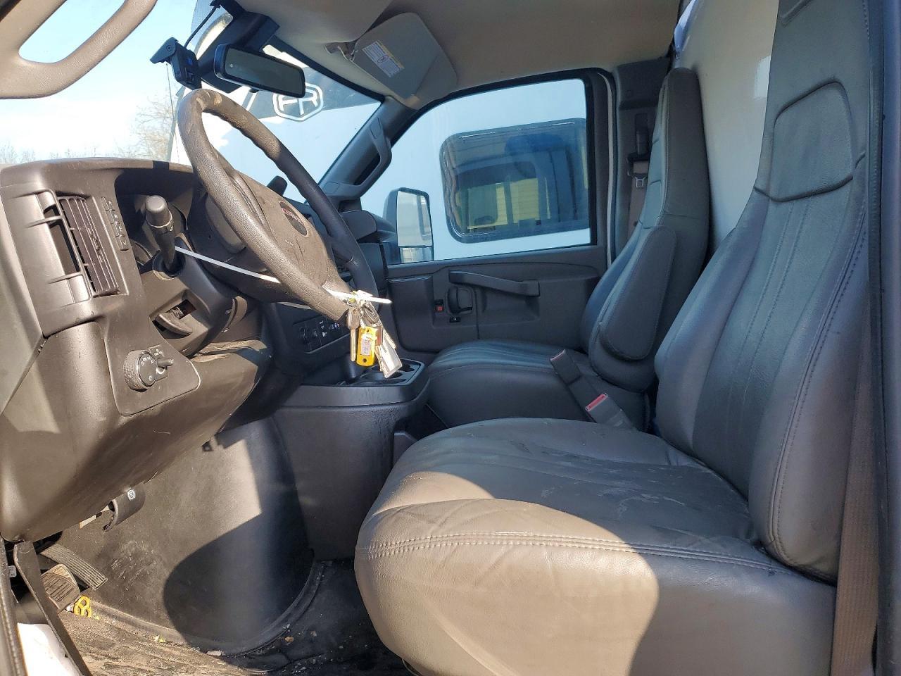 2024 GMC Savana Cutaway G3500