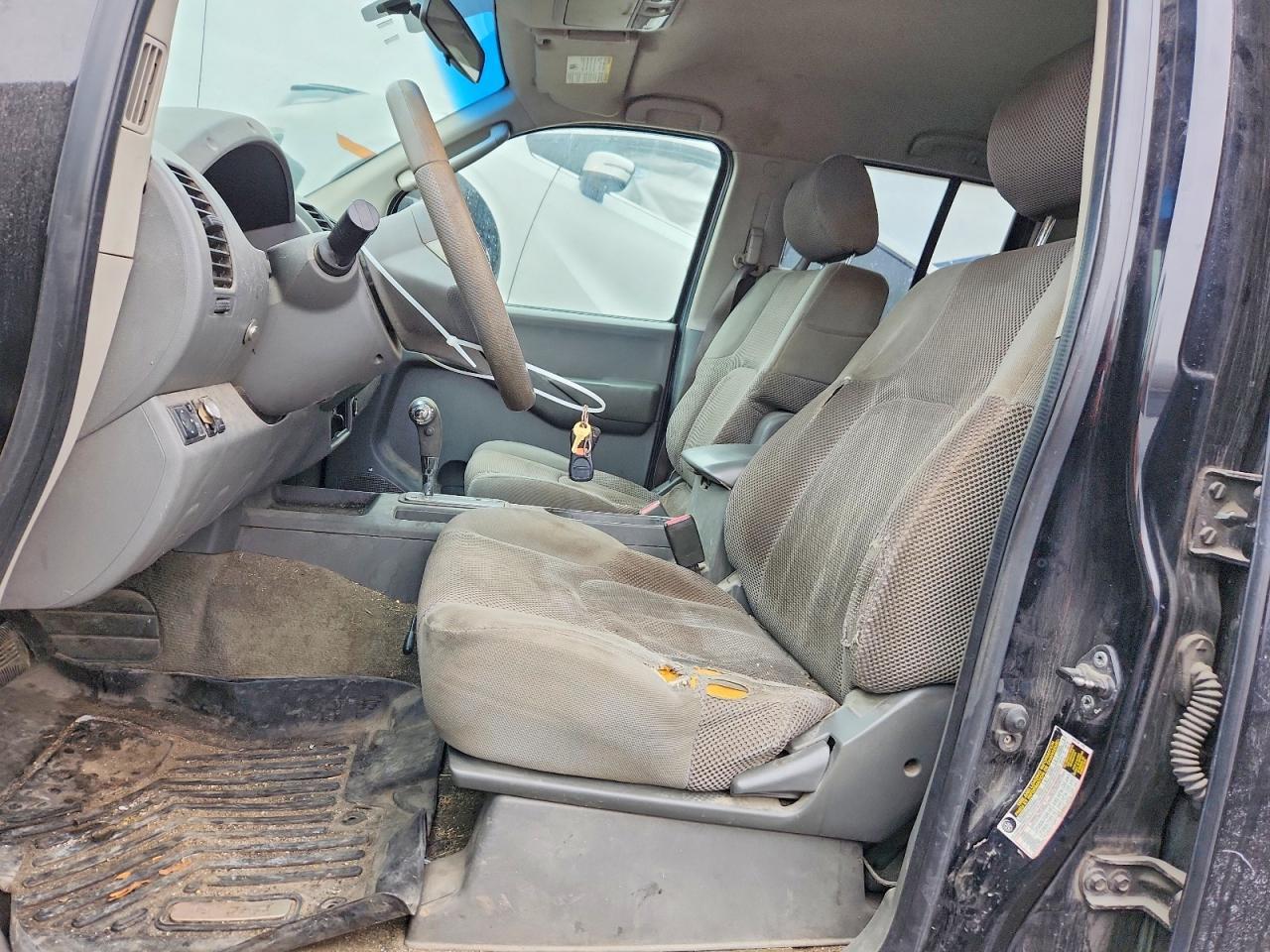 2006 Nissan Frontier Crew cab le