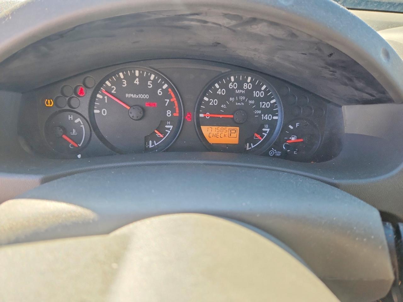 2014 Nissan Frontier s