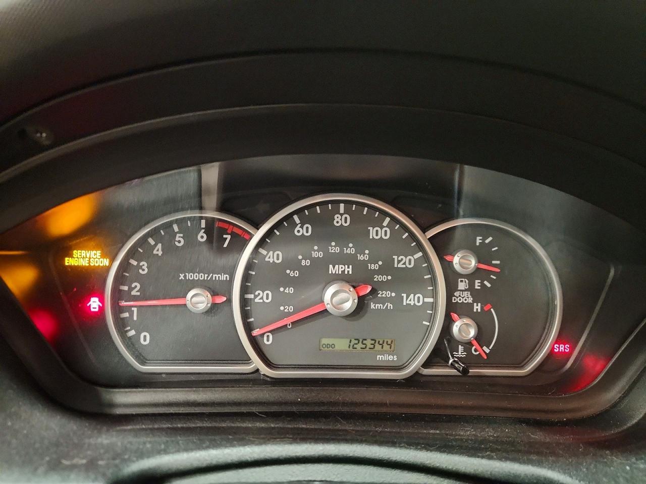 2004 Mitsubishi Galant es Medium