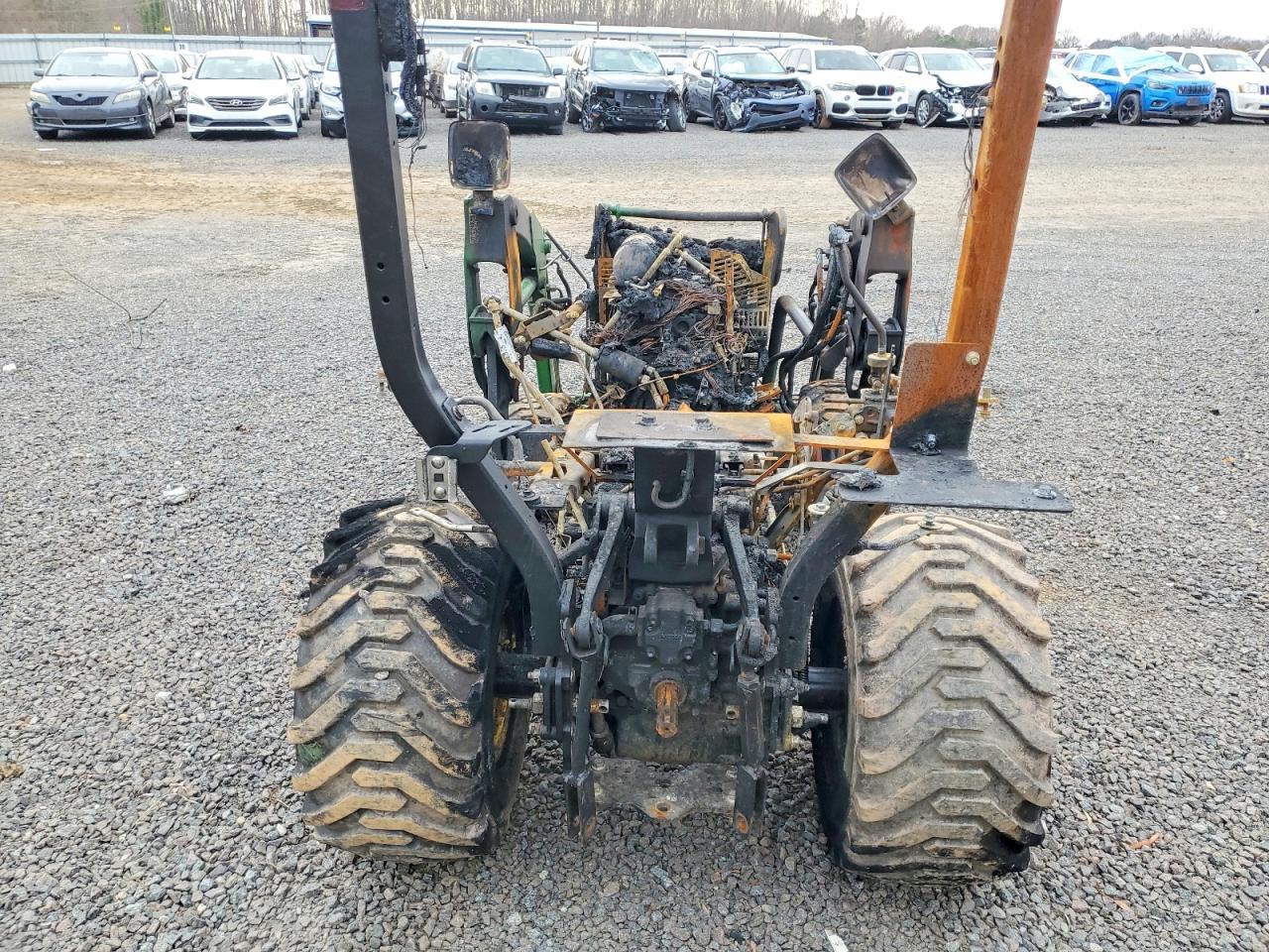 2023 John Deere 1023E Mfwd Lawn Tractor