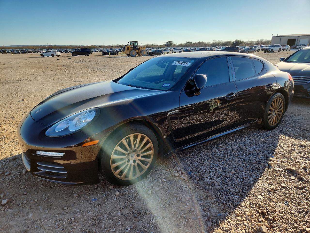 2014 Porsche Panamera 2