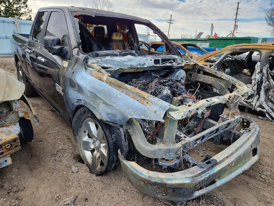 2015 Dodge RAM 1500 SLT