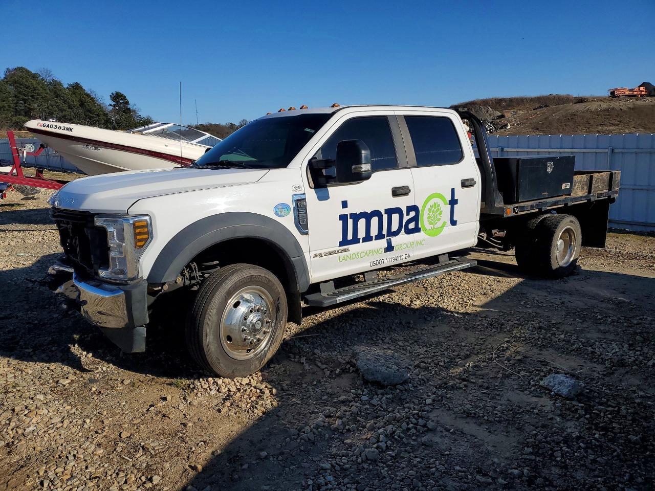 2019 Ford F550 Super Duty Flatbed Truck