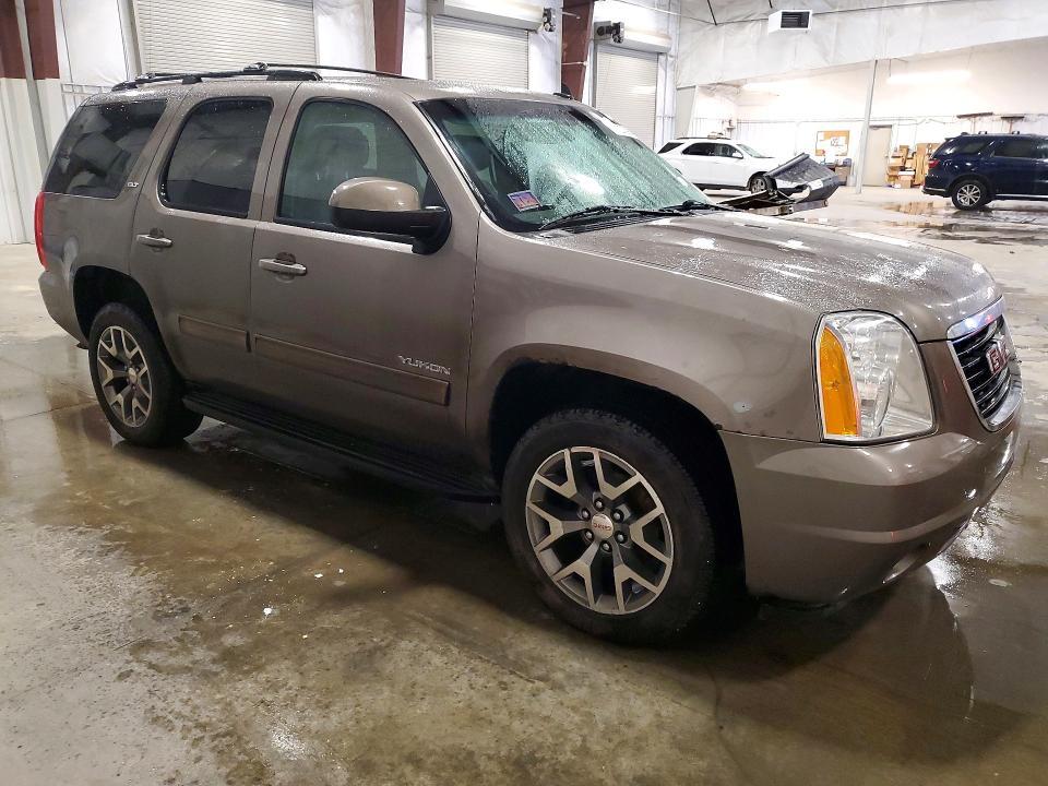 2013 GMC Yukon slt
