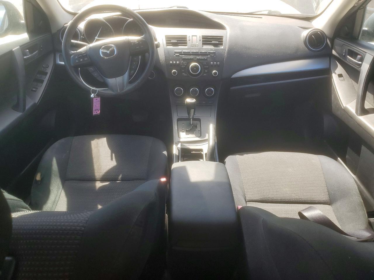 2013 Mazda 3 I