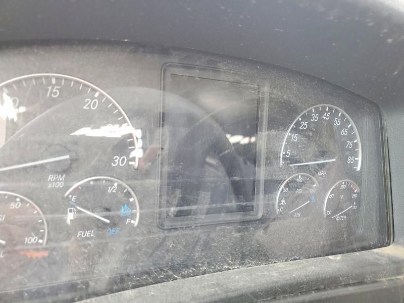 2025 Freigliner 2025 Freightliner Business Class M2 Flatbed Truck