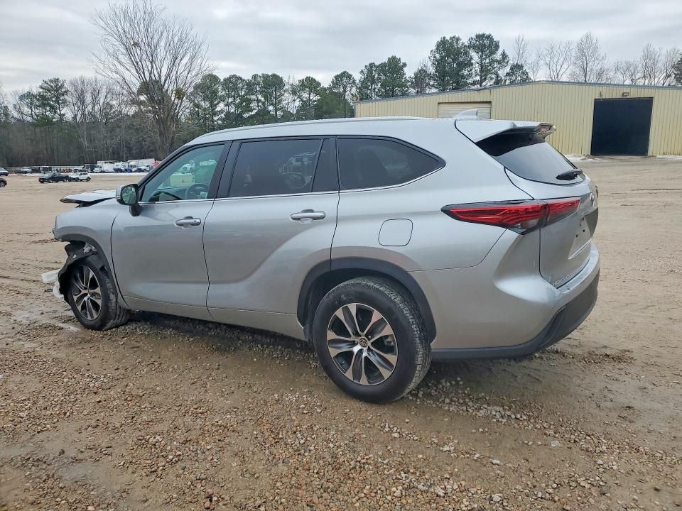 2023 Toyota Highlander Hybrid xle