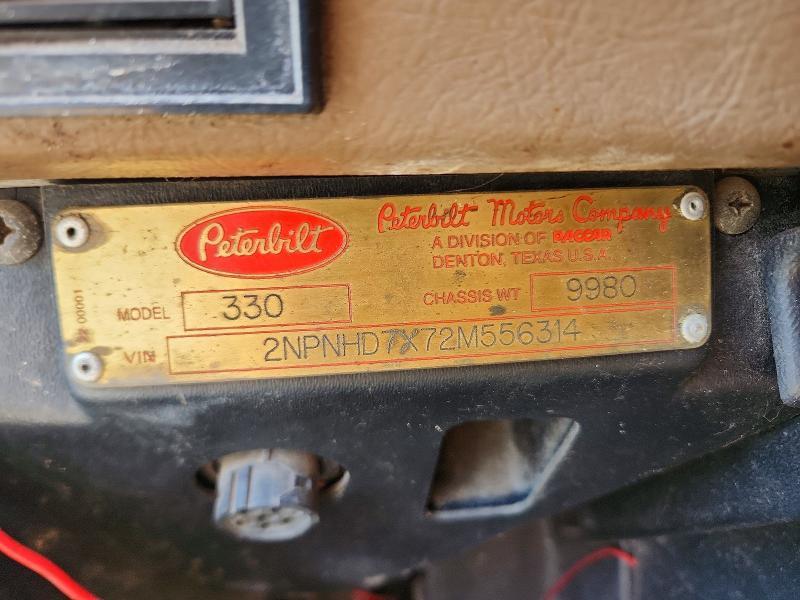 2002 Peterbilt 330 Vacuum Truck