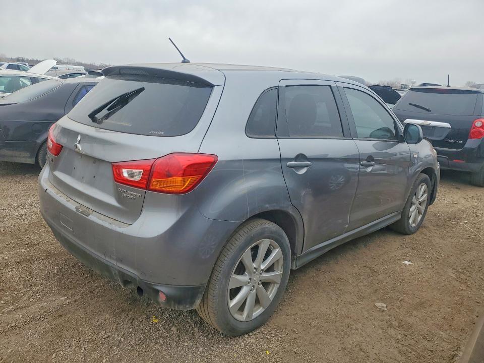 2013 Mitsubishi Outlander Sport es