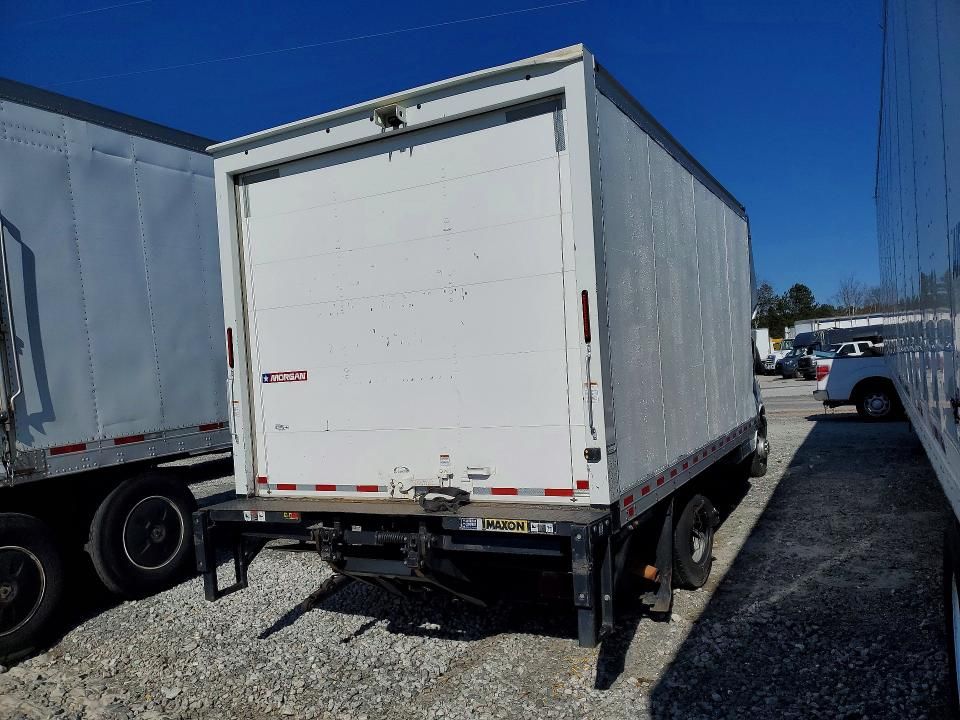 2020 Chevrolet Express BOX Truck