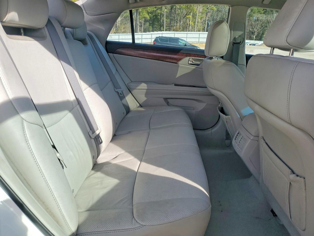 2011 Toyota Avalon Base