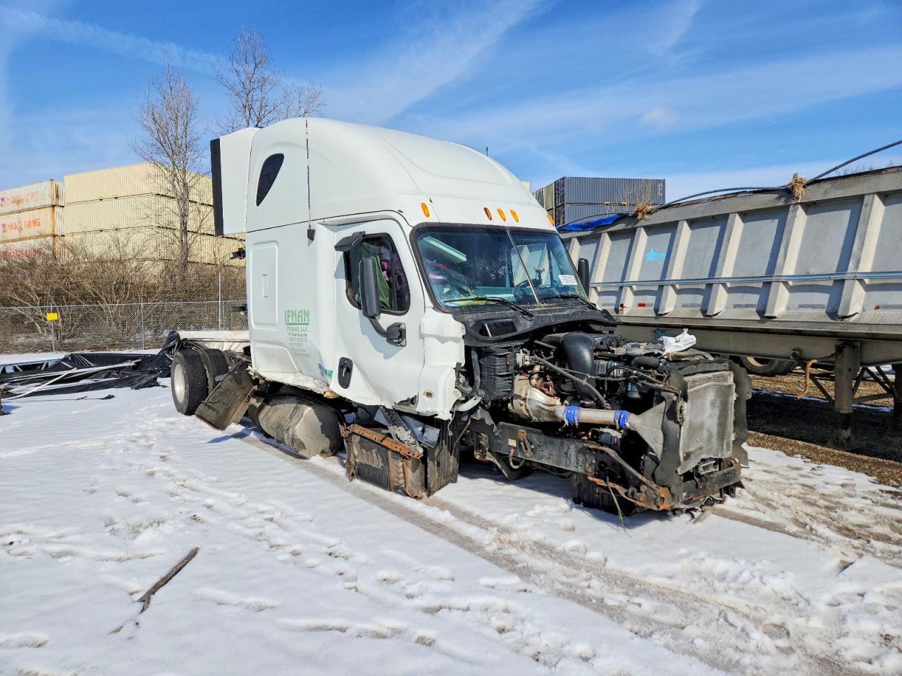 2013 Freightliner Cascadia Semi Truck