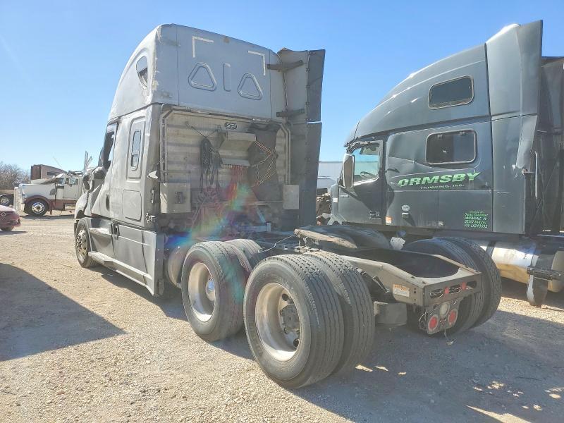 2020 Freightliner Cascadia 126 Semi Truck