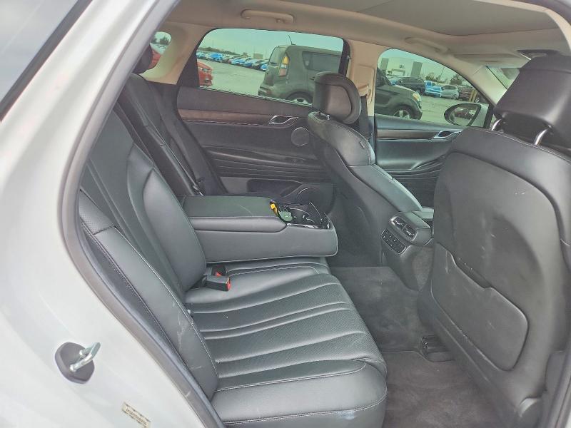 2021 Genesis G80 Base
