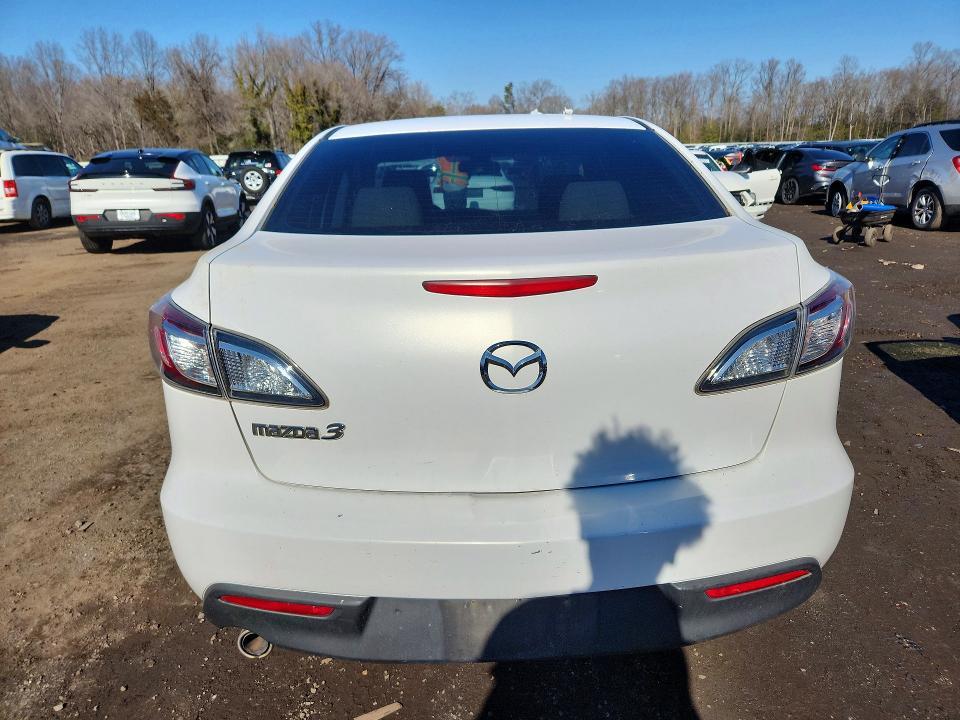 2010 Mazda 3 I