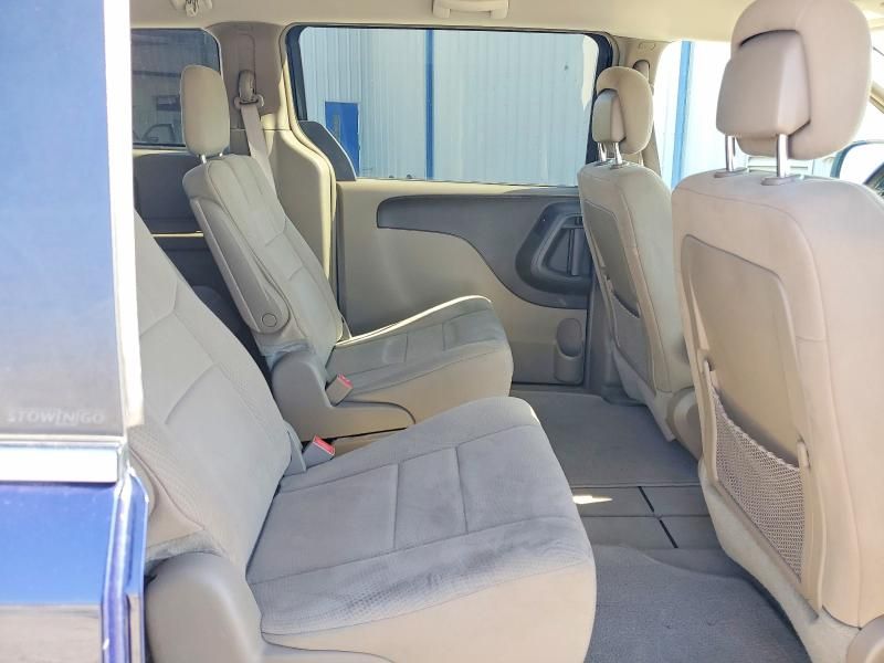 2012 Chrysler Town & Country Touring