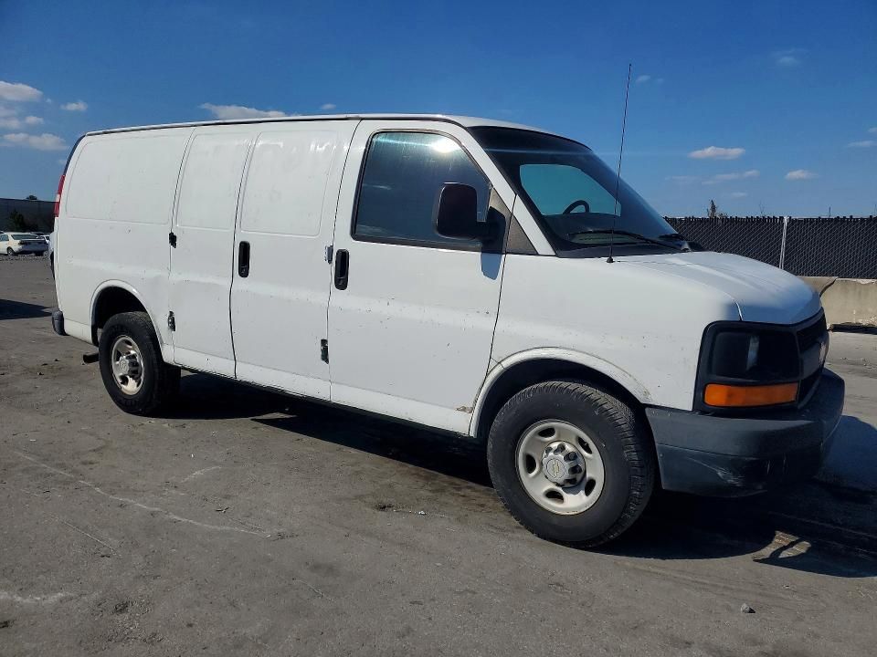 2014 Chevrolet Express 2500 Cargo Utility / Service Van