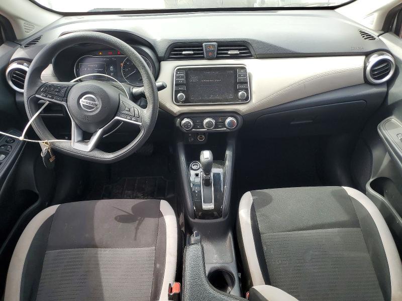 2020 Nissan Versa sv