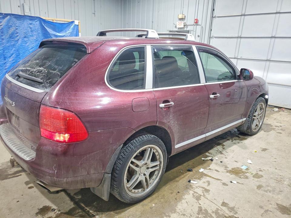 2005 Porsche Cayenne s