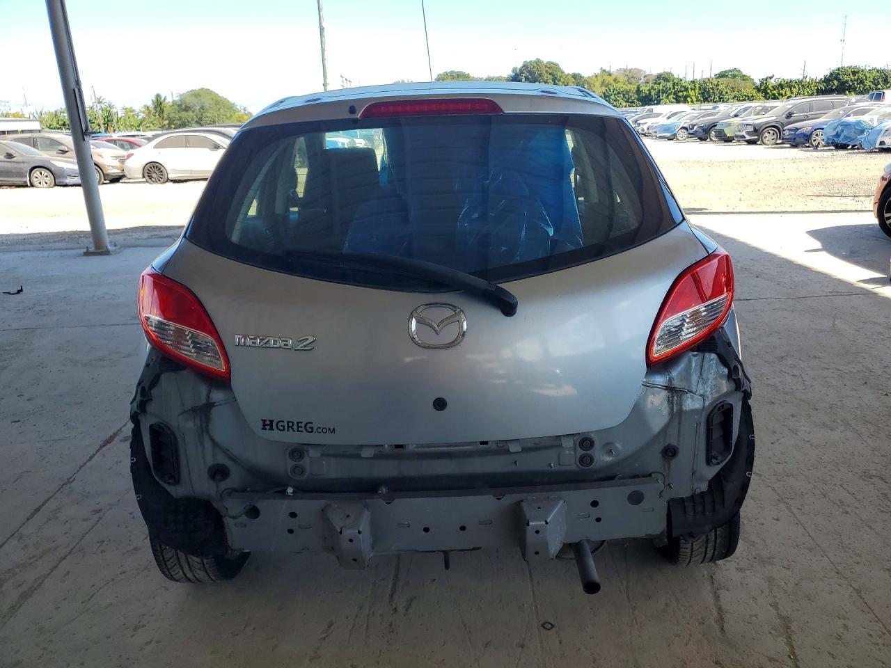 2013 Mazda 2