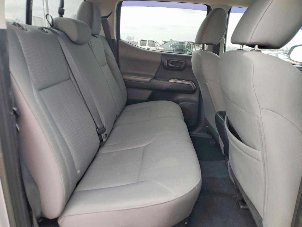 2016 Toyota Tacoma SR5