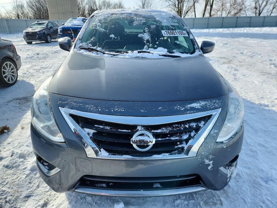 2016 Nissan Versa s