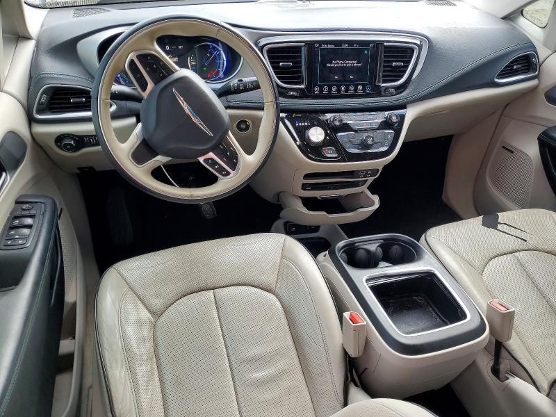 2018 Chrysler Pacifica Hybrid Limited