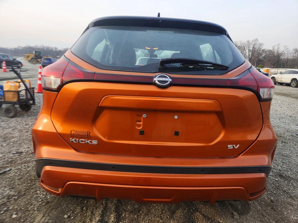 2023 Nissan Kicks sv