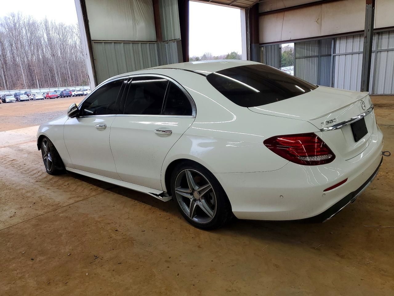 2017 Mercedes-Benz E 300