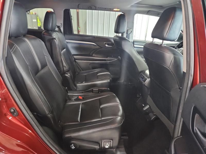 2018 Toyota Highlander se