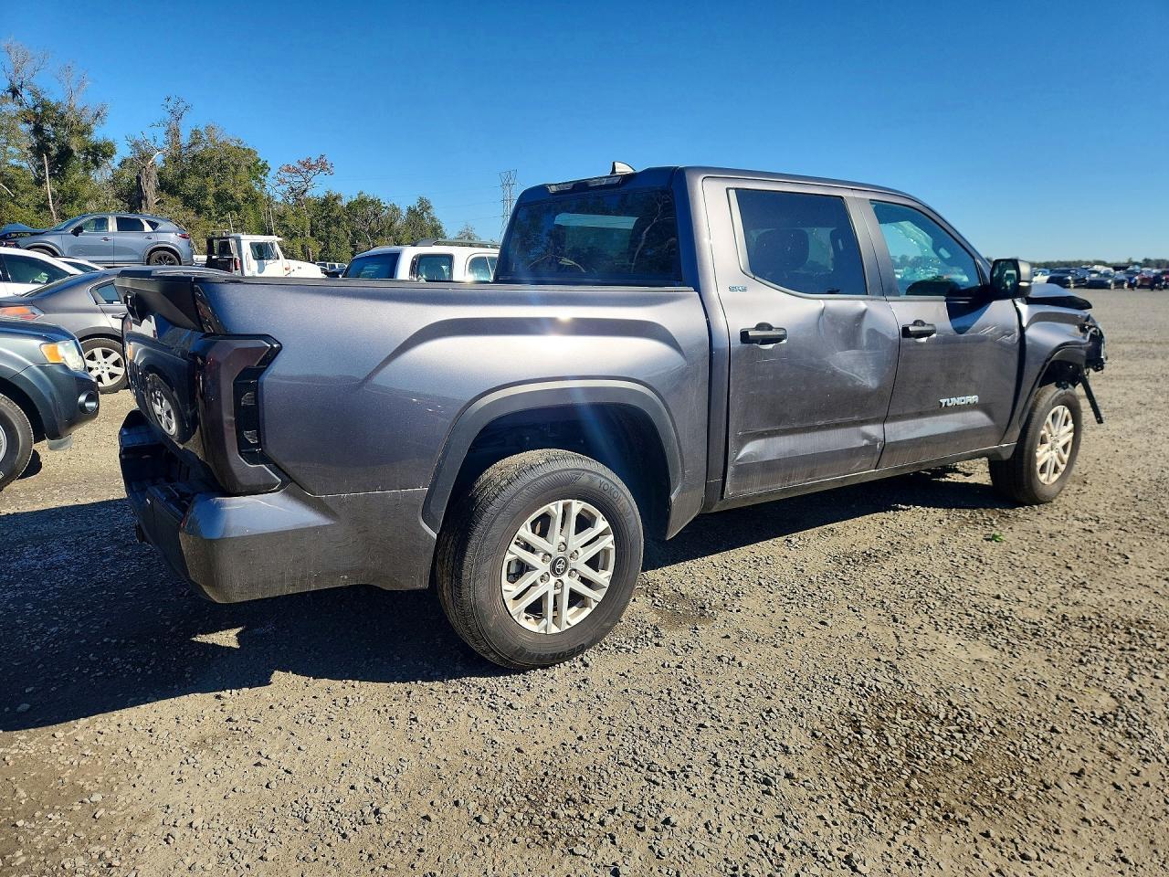 2025 Toyota Tundra SR5