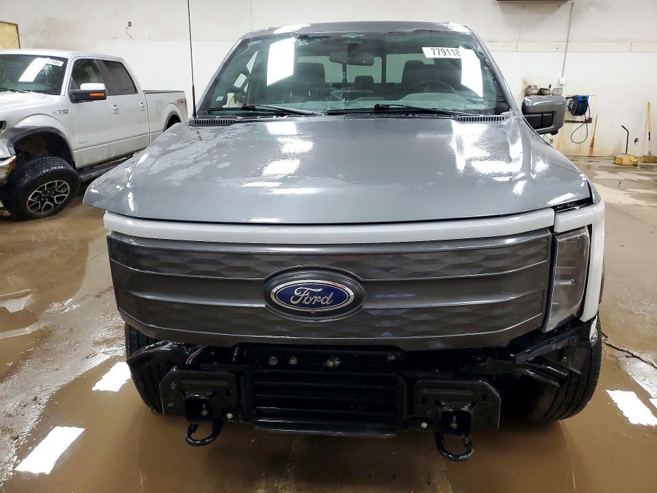 2023 Ford F150 Lightning PRO
