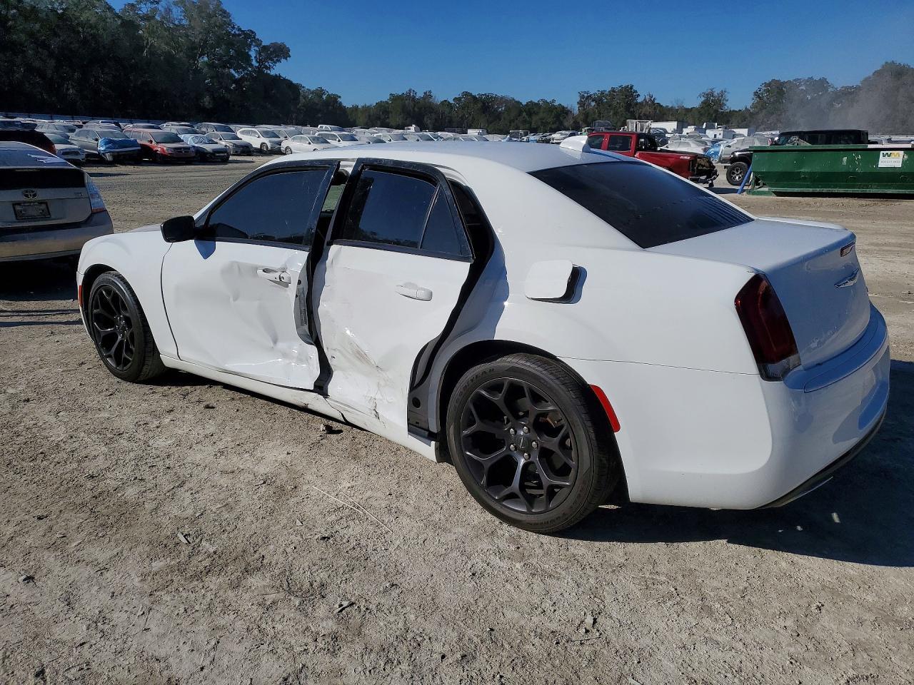 2019 Chrysler 300 s