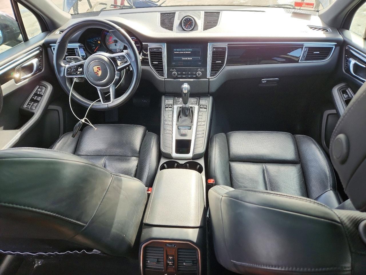2018 Porsche Macan s