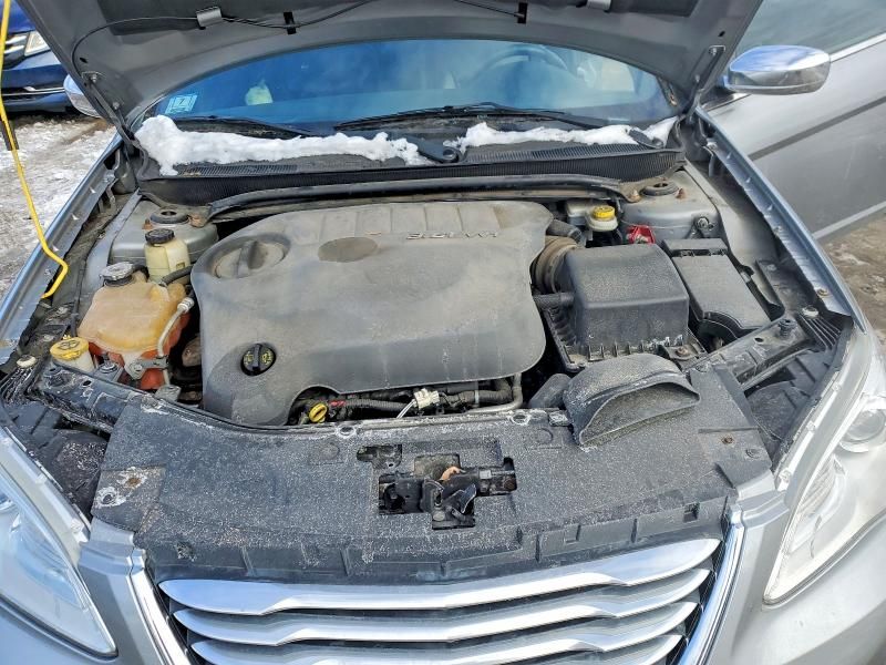 2013 Chrysler 200 Limited